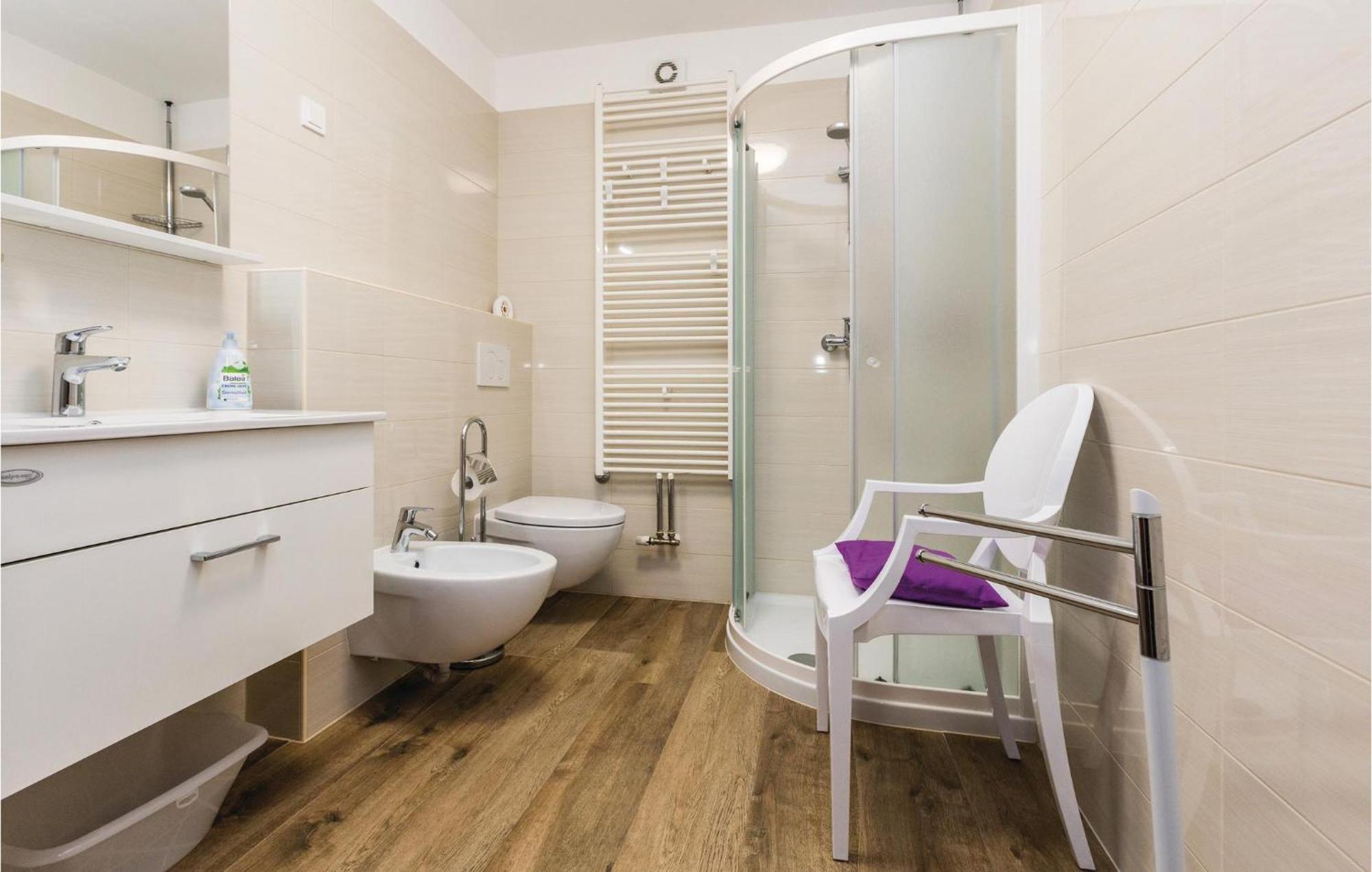 Gorgeous Apartment In Porec With Kitchen מראה חיצוני תמונה