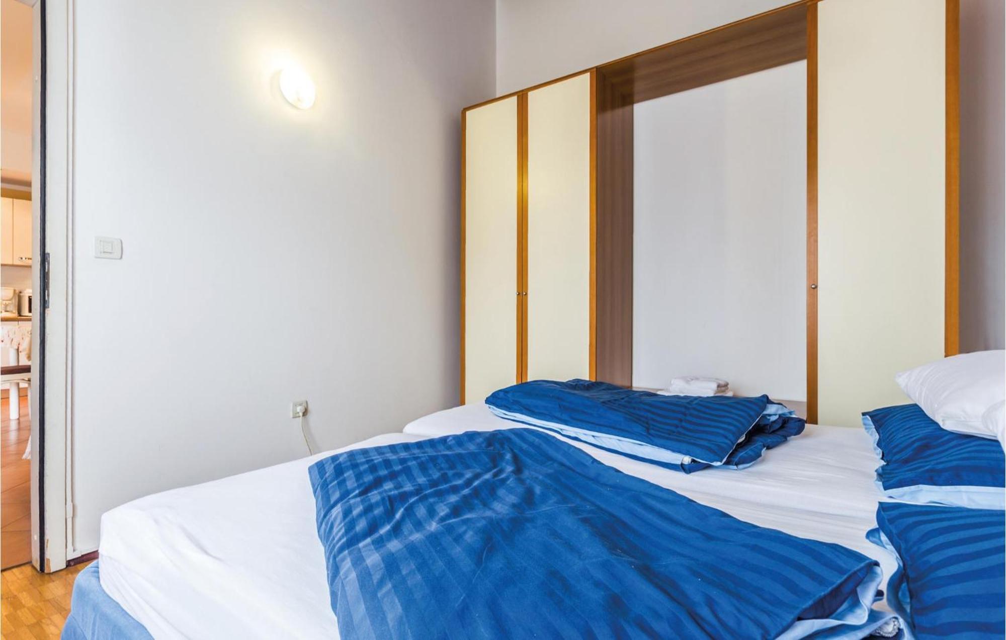 Gorgeous Apartment In Porec With Kitchen מראה חיצוני תמונה